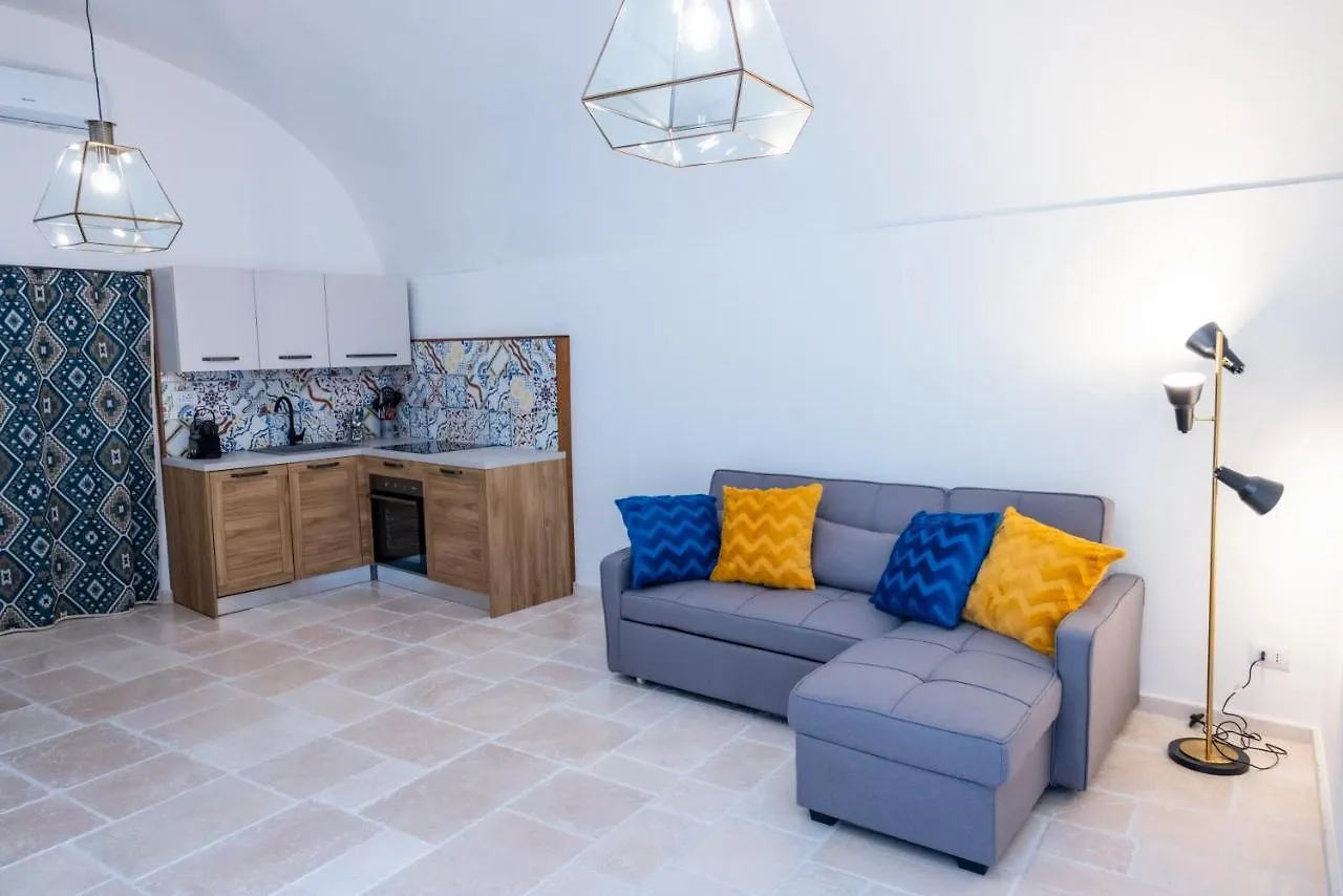 Conte Di Puglia Apartment Bari 0*,  Italy